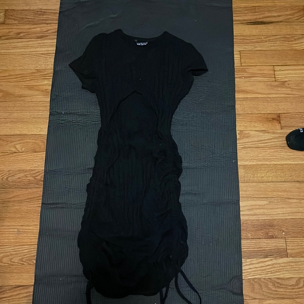 Black ribbed dress